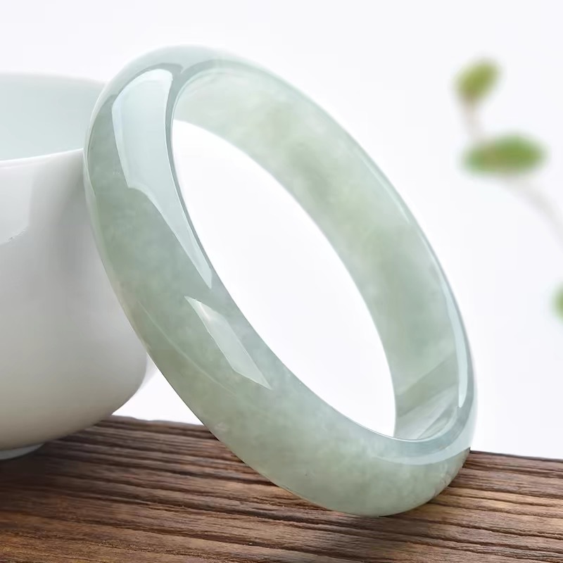 Lighting - Pulsera de Jade Antigua de Myanmar,